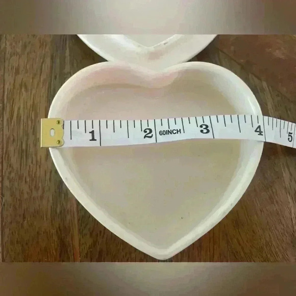 Pflatzgraff heart shaped trinket box and lid with floral decoration - Picture 5 of 5